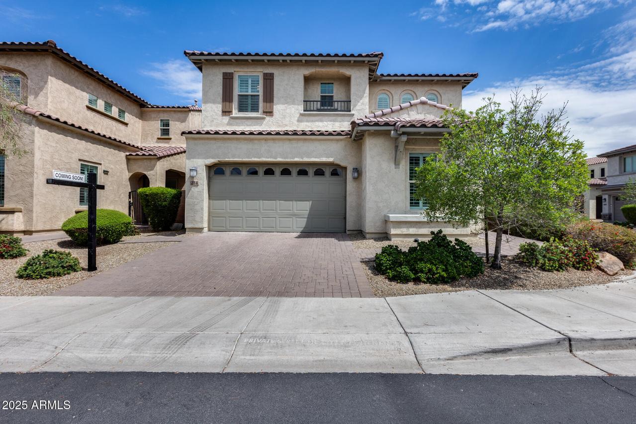 214 W Beverly Ln., Phoenix, AZ 85023