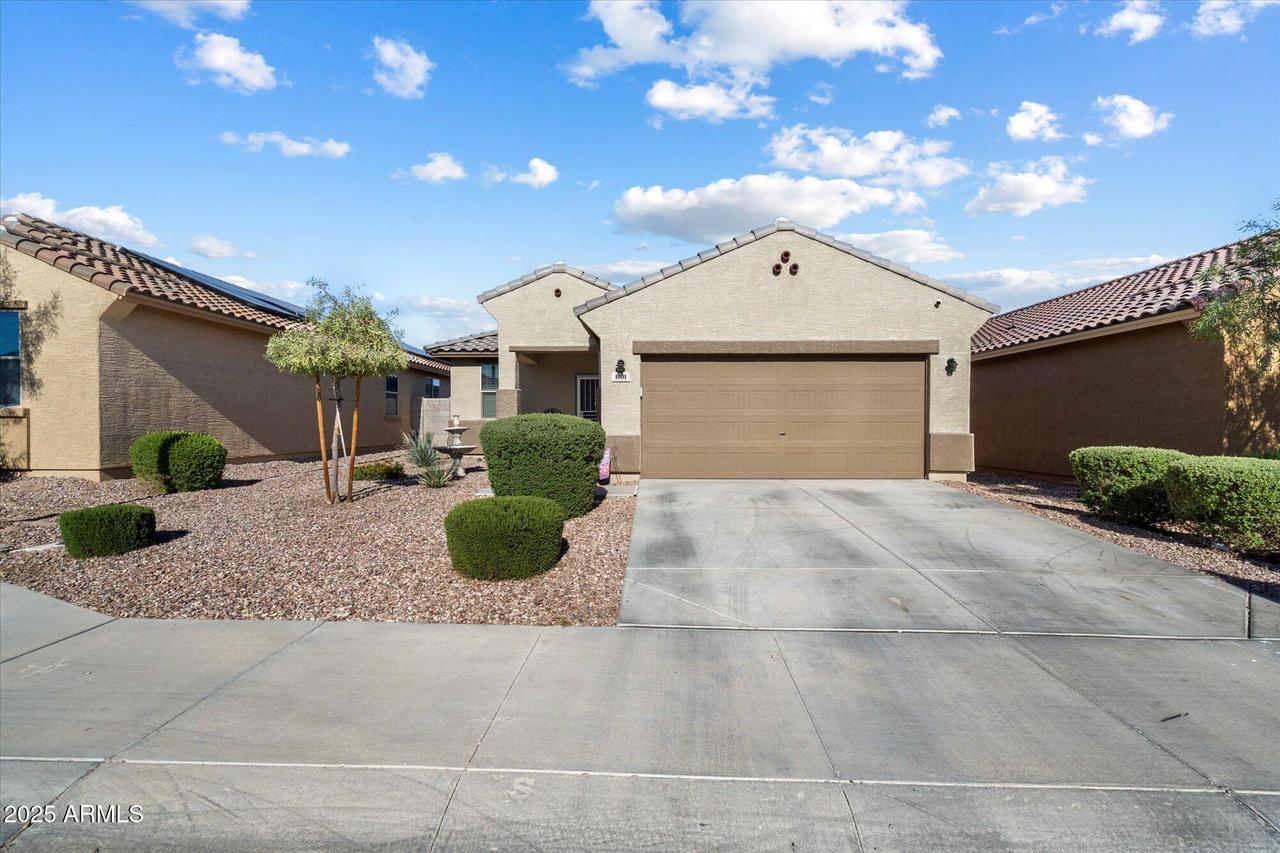1601 S 215th Dr., Buckeye, AZ 85326