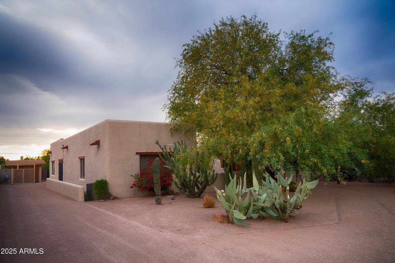 2430 N 56th St., Phoenix, AZ 85008