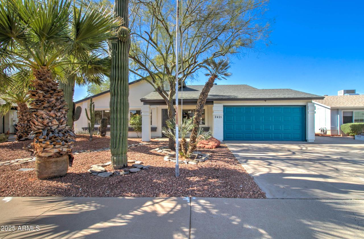 2421 E Dragoon Ave., Mesa, AZ 85204