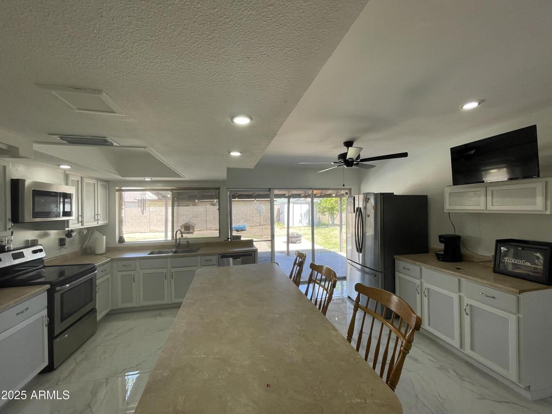 3738 W Danbury Dr., Glendale, AZ 85308
