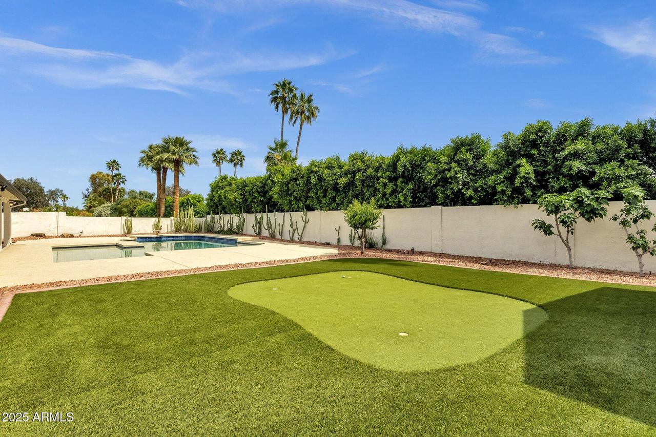 5827 E Larkspur Dr., Scottsdale, AZ 85254