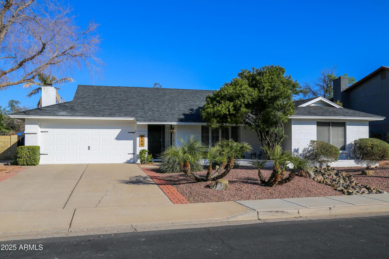 864 W Monte Ave., Mesa, AZ 85210