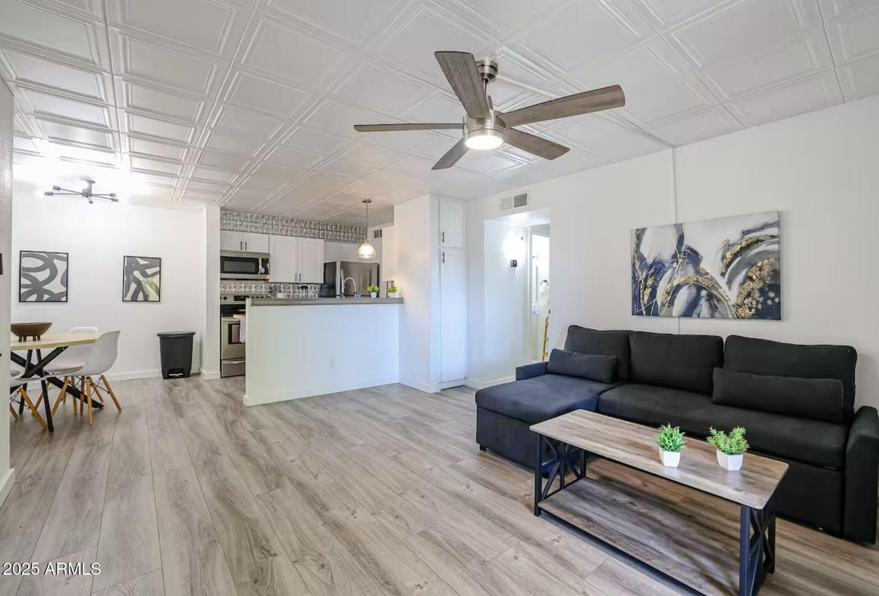 8055 E Thomas Rd. #L104, Scottsdale, AZ 85251