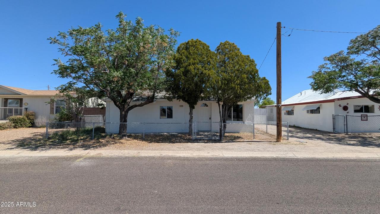 437 W Henry St., Willcox, AZ 85643