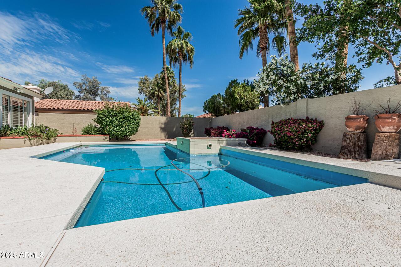 921 N Oxford Ln., Chandler, AZ 85225