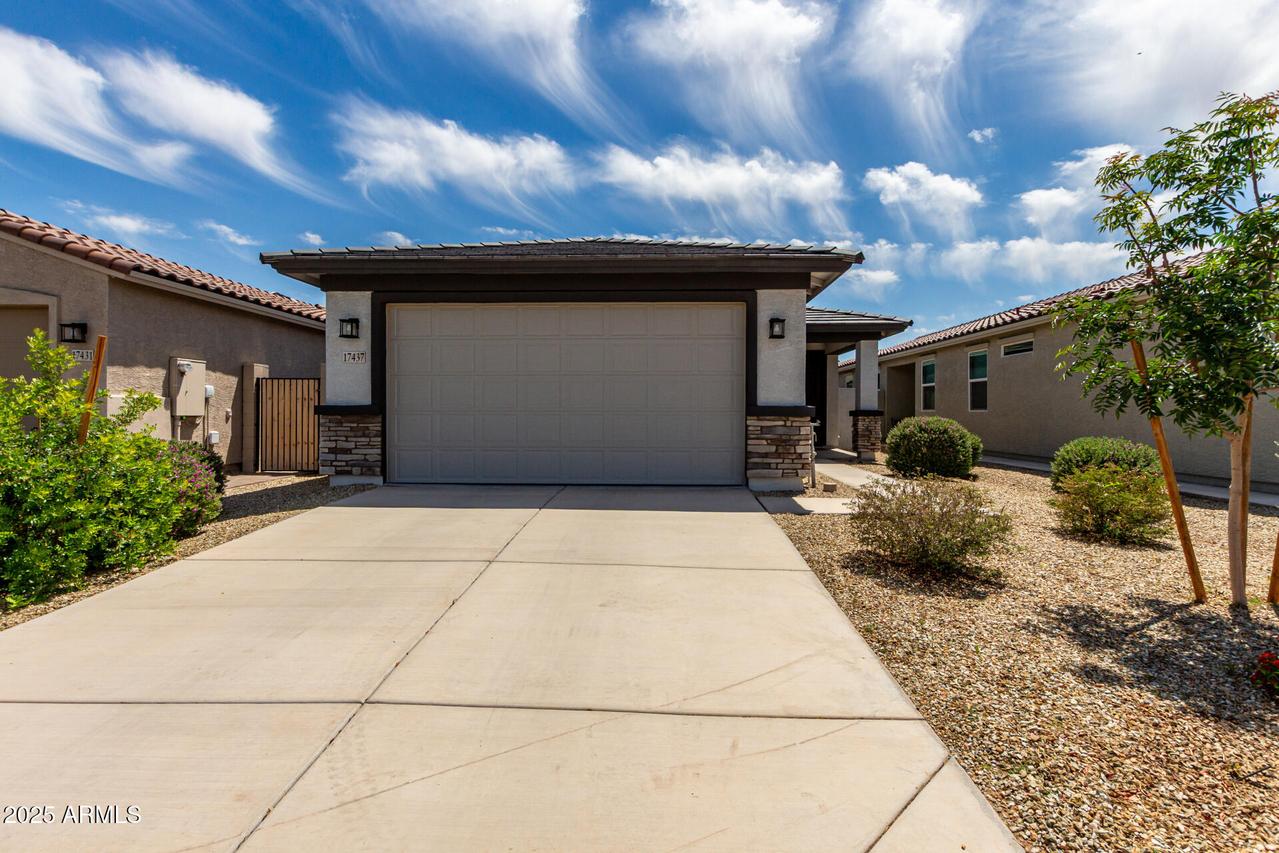 17437 W Via De Luna Dr., Surprise, AZ 85387