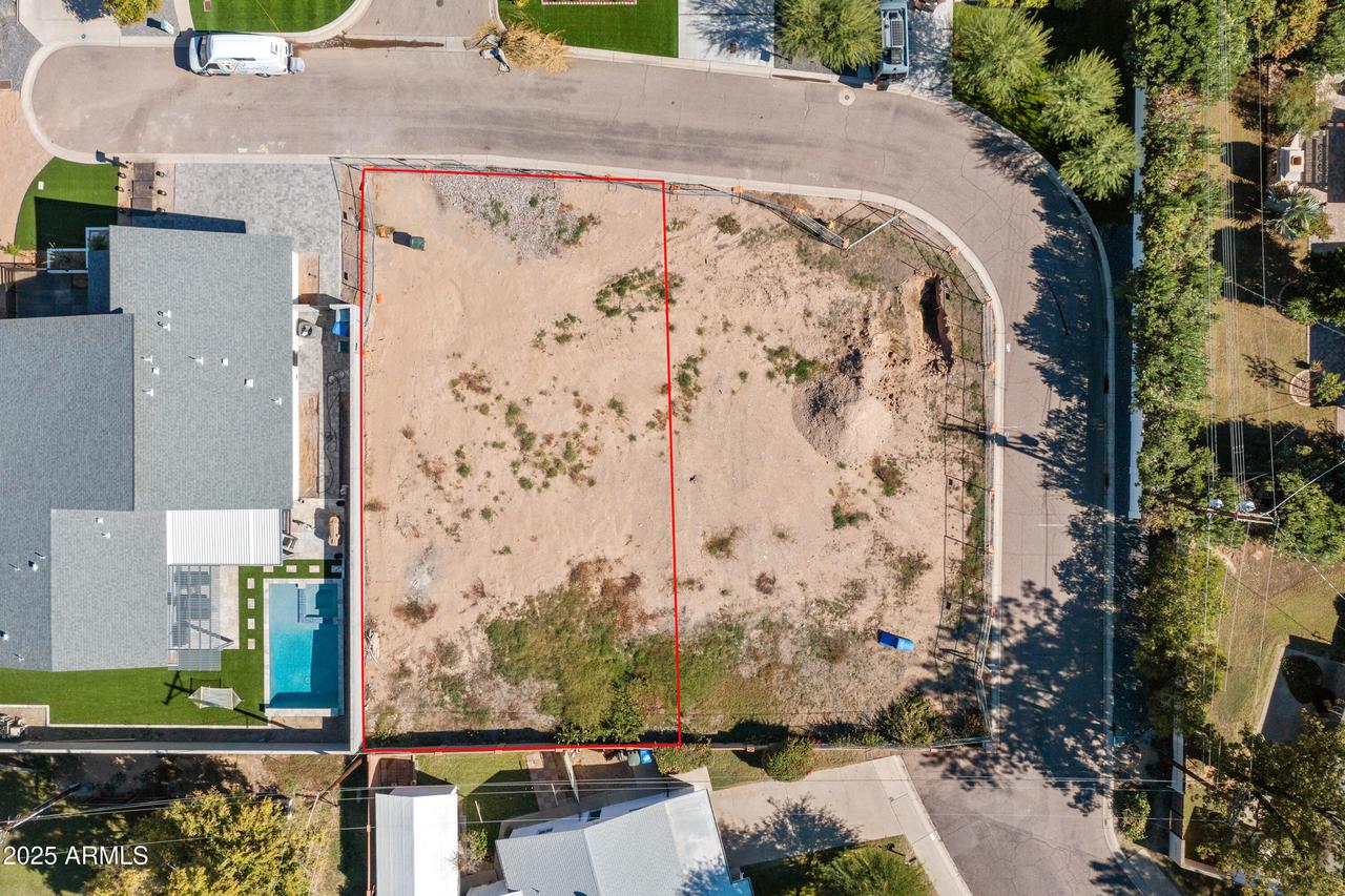 4820 N 35th St. #-, Phoenix, AZ 85018