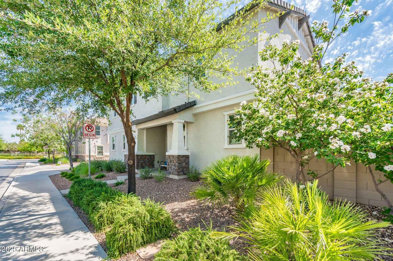 1151 S Avoca, Mesa, AZ 85208