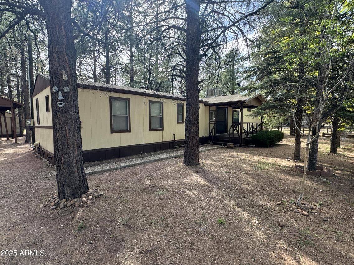 2898 Paint Pony Ln., Overgaard, AZ 85933
