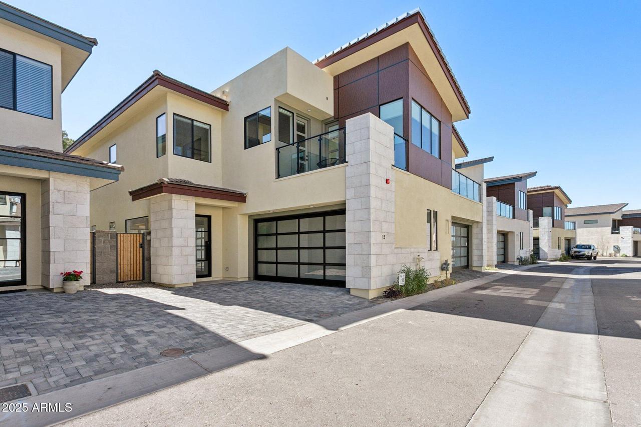 1 Easy St. #15, Carefree, AZ 85377