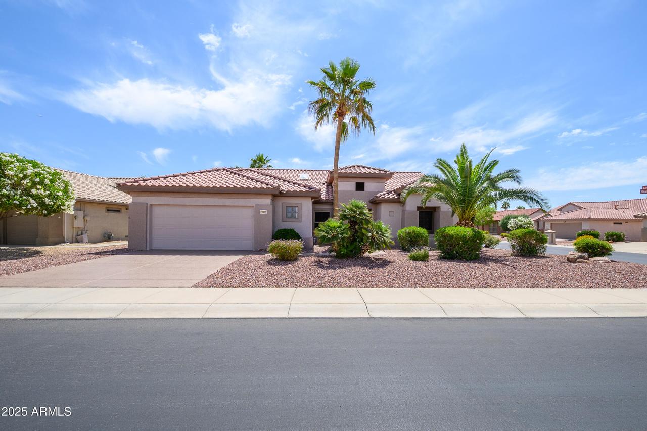 20039 N Hearthstone Dr., Surprise, AZ 85374