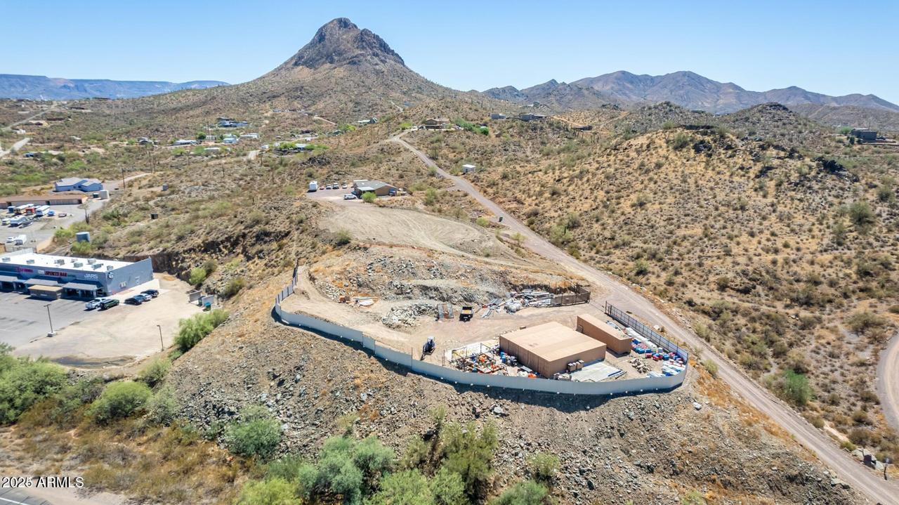 46605 N Black Canyon Hwy., New River, AZ 85087