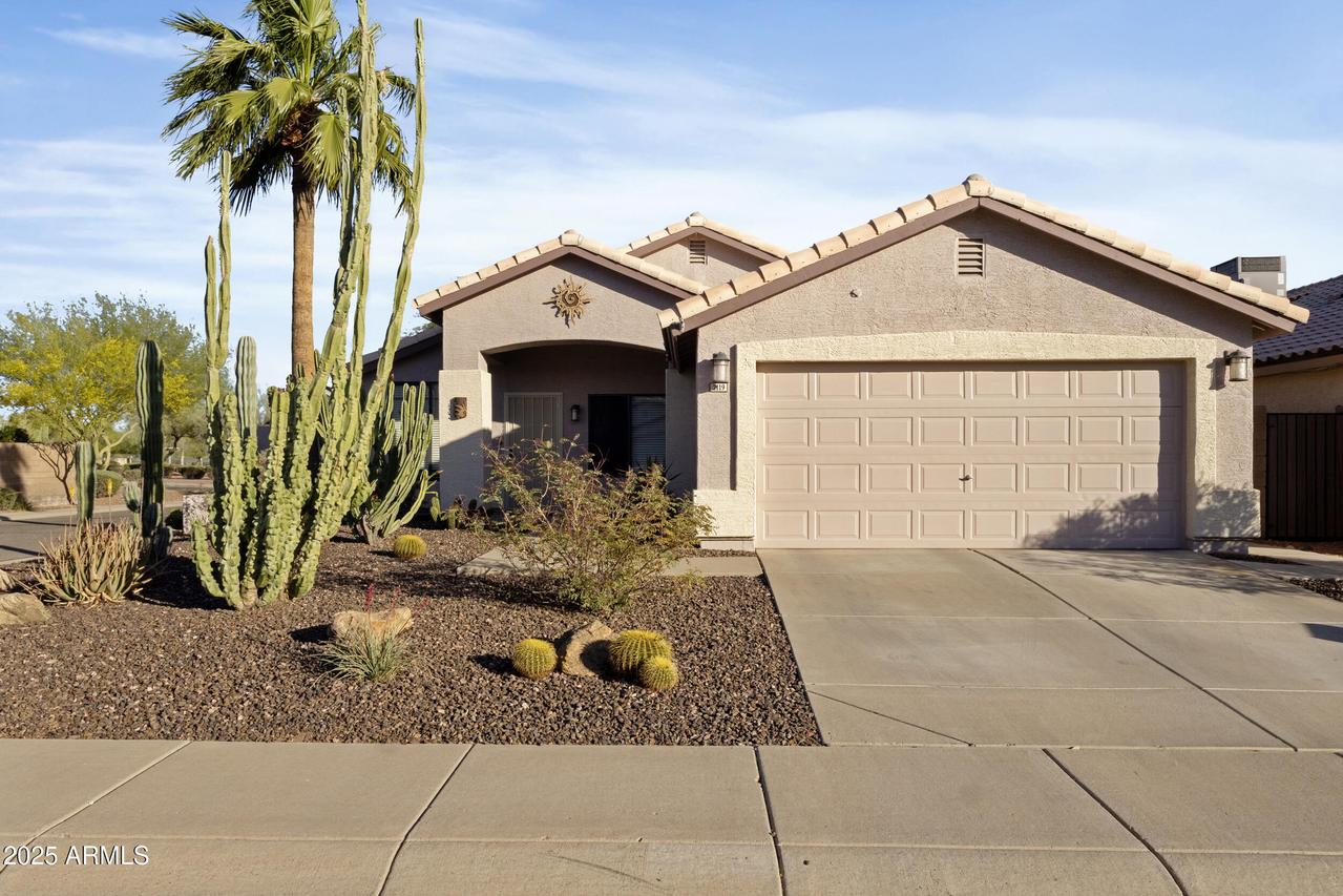 2119 E Daley Ln., Phoenix, AZ 85024