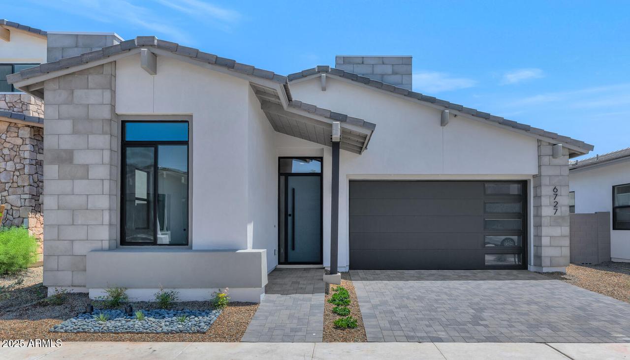 2916 E Sells Dr., Phoenix, AZ 85016
