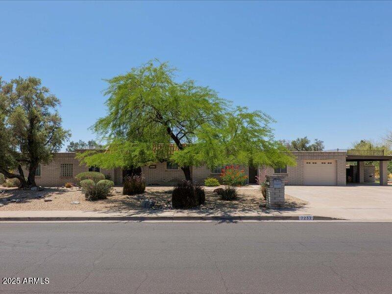 7232 N 22 Nd St., Phoenix, AZ 85020