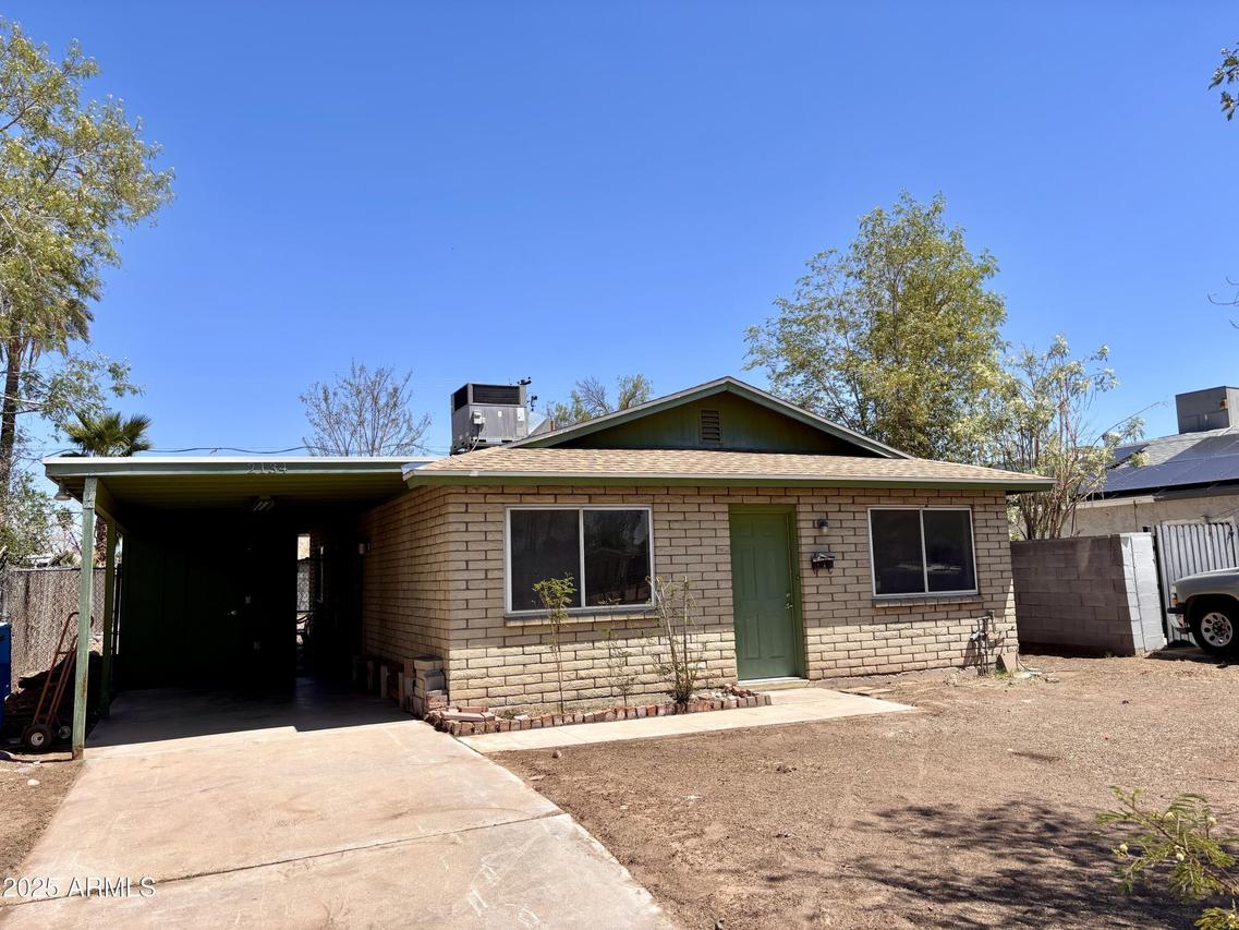 2134 E Harvard St., Phoenix, AZ 85006