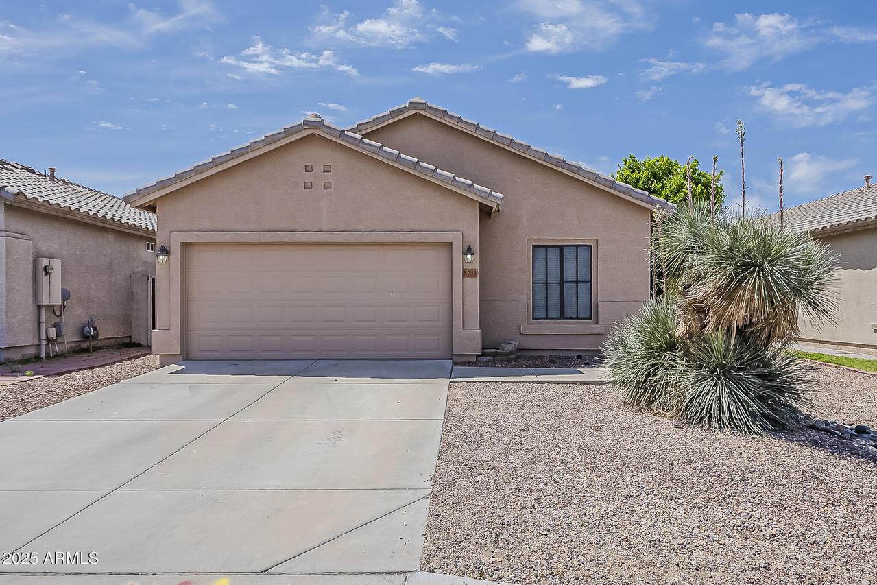 8733 W Laurel Ln., Peoria, AZ 85345