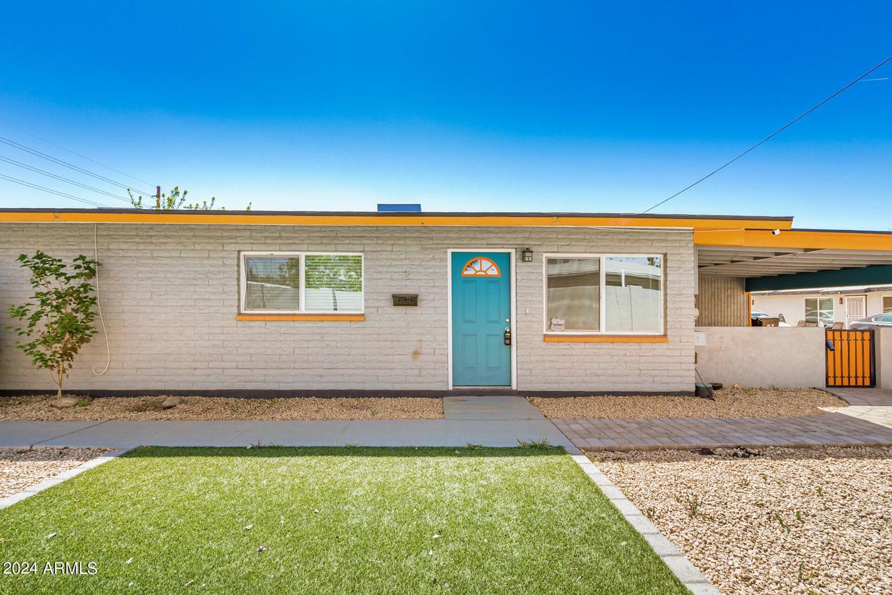 1118 S Mcclintock Dr., Tempe, AZ 85281
