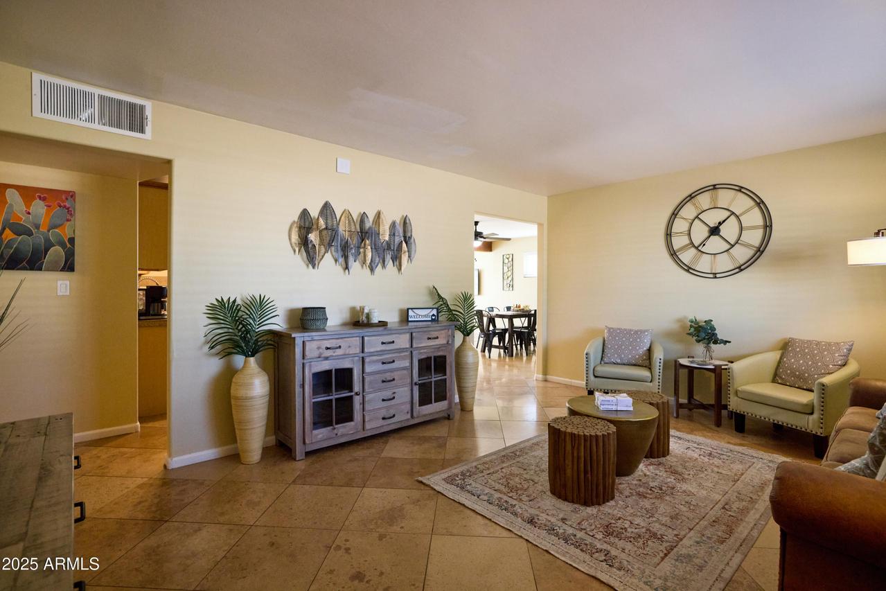 6901 E Portland St., Scottsdale, AZ 85257