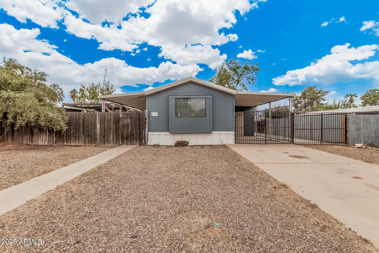 8107 E Butte St., Mesa, AZ 85207
