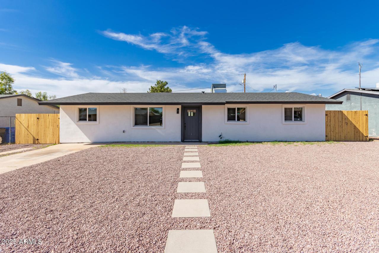 2540 E Hartford Ave., Phoenix, AZ 85032
