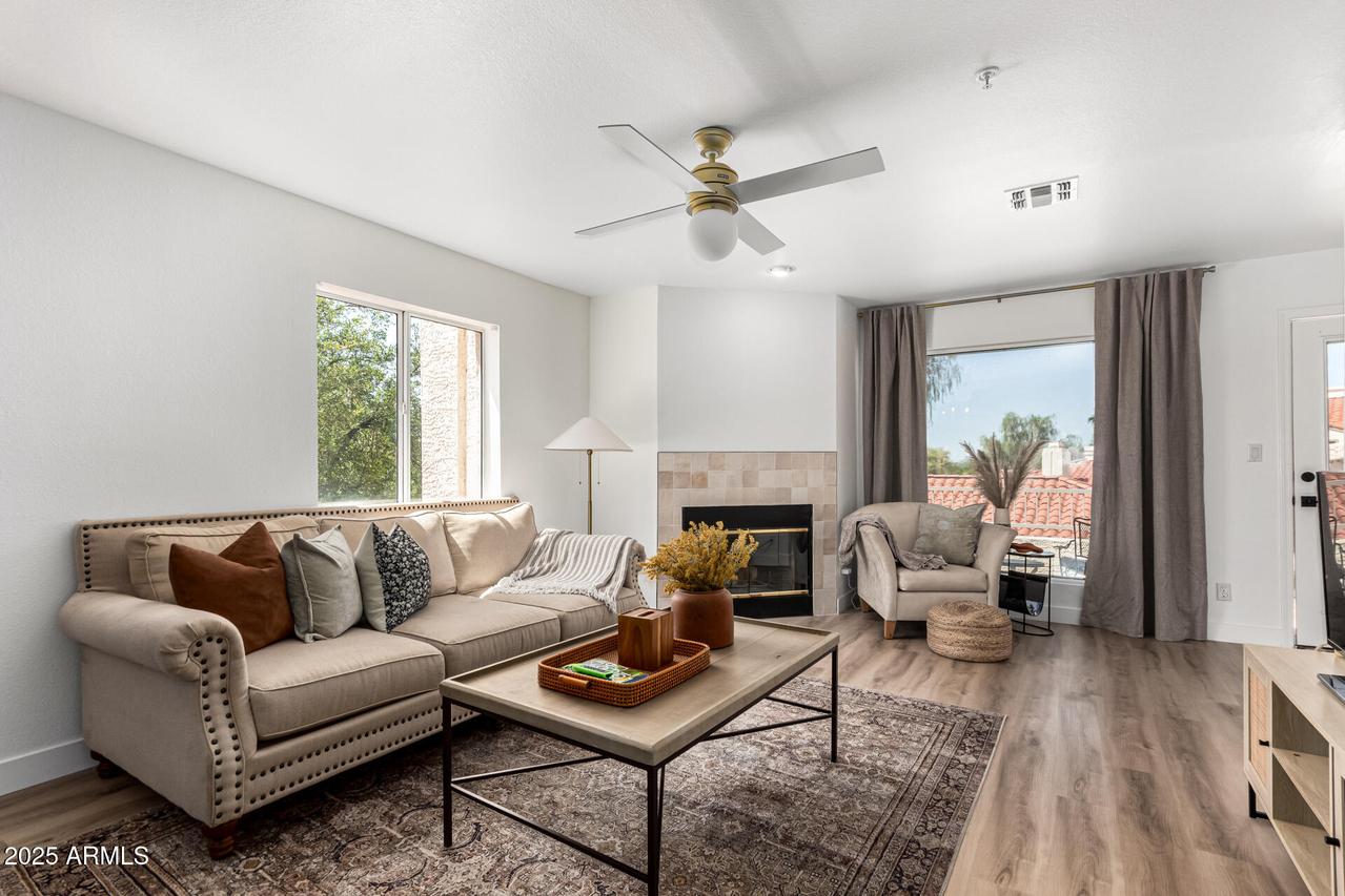 10080 E Mountainview Lake Dr. #327, Scottsdale, AZ 85258