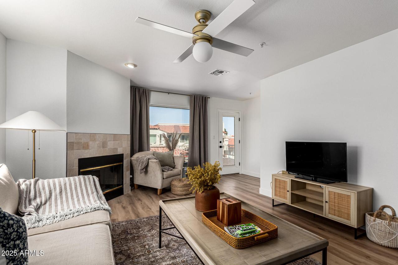 10080 E Mountain View Lake Dr. #327, Scottsdale, AZ 85258