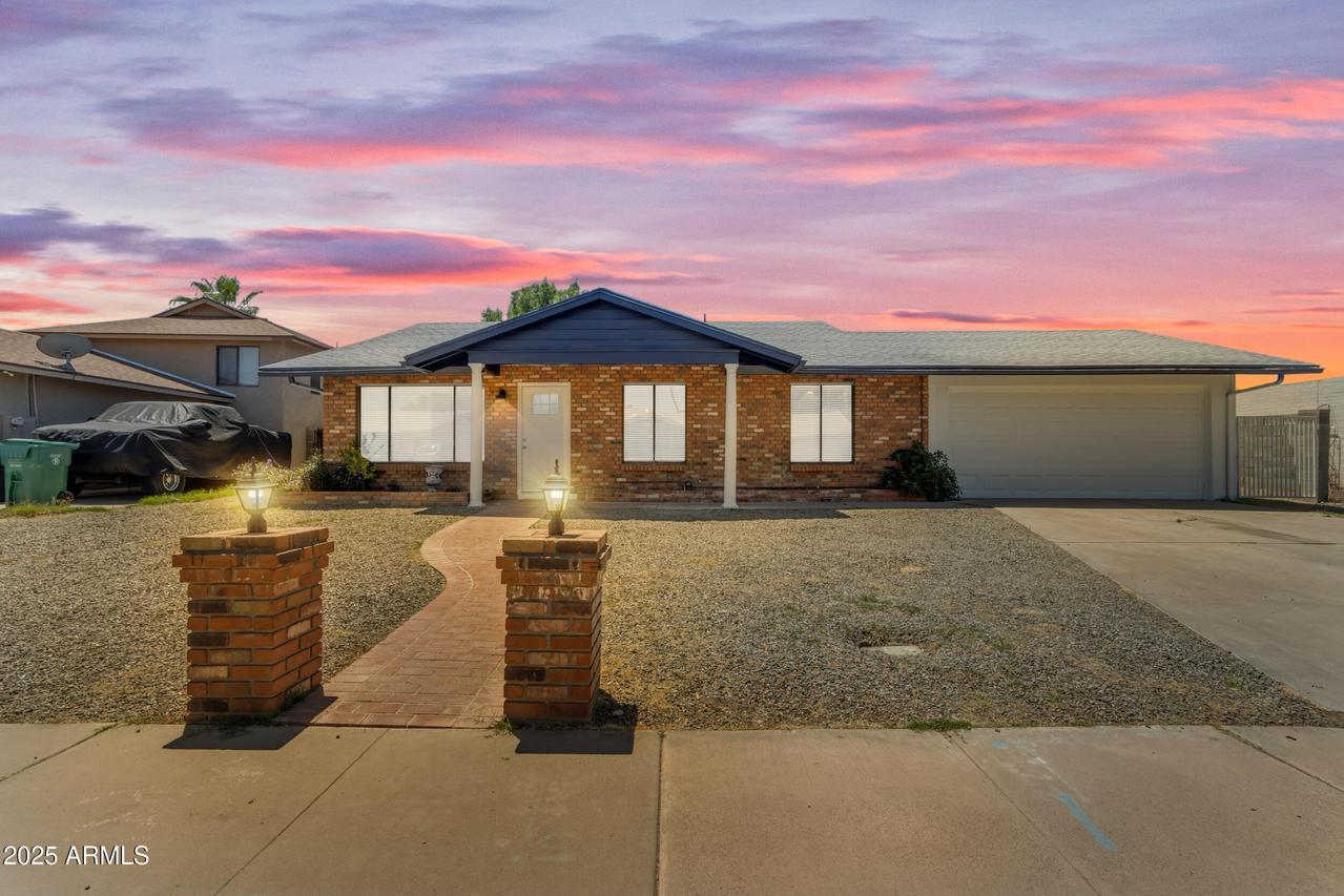1511 E Harmony Ave., Mesa, AZ 85204