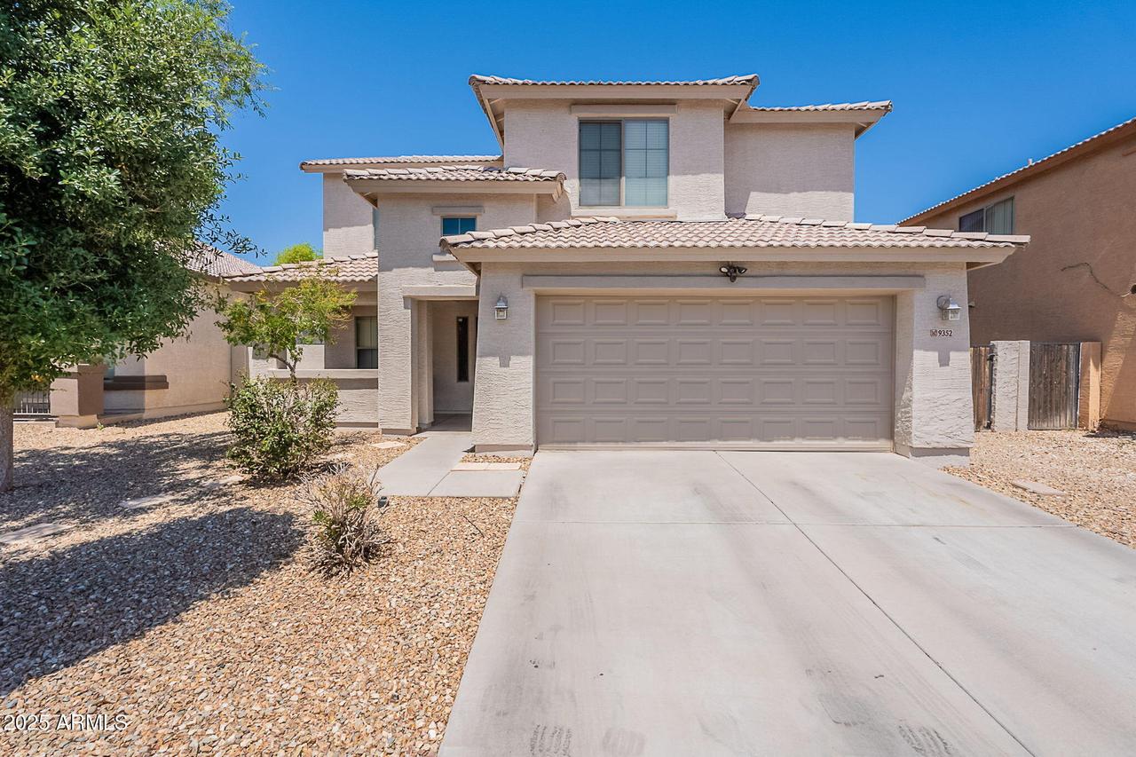 9352 W Pioneer St., Tolleson, AZ 85353