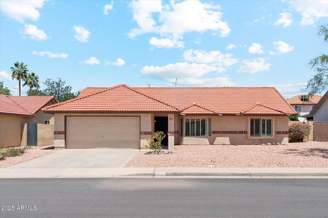 5852 E Enrose St., Mesa, AZ 85205