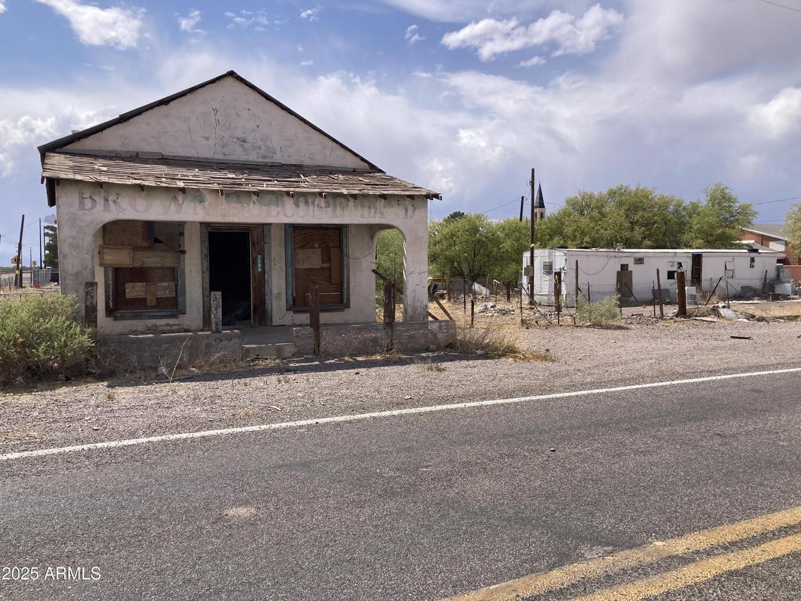 2272 S Bowie Ave., Solomon, AZ 85551