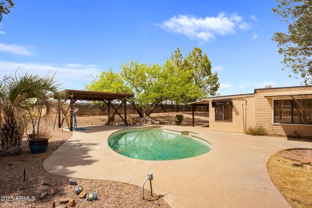 New Homes with Master Bedrooms on the 1st Floor in Sierra Vista: May 3rd to May 9th