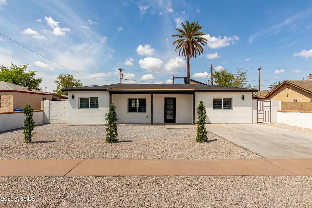 22 E Southgate Ave., Phoenix, AZ 85040