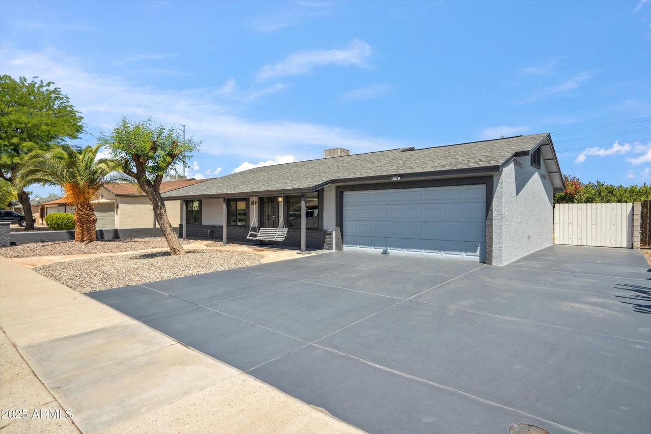 2708 E Villa Theresa Dr., Phoenix, AZ 85032