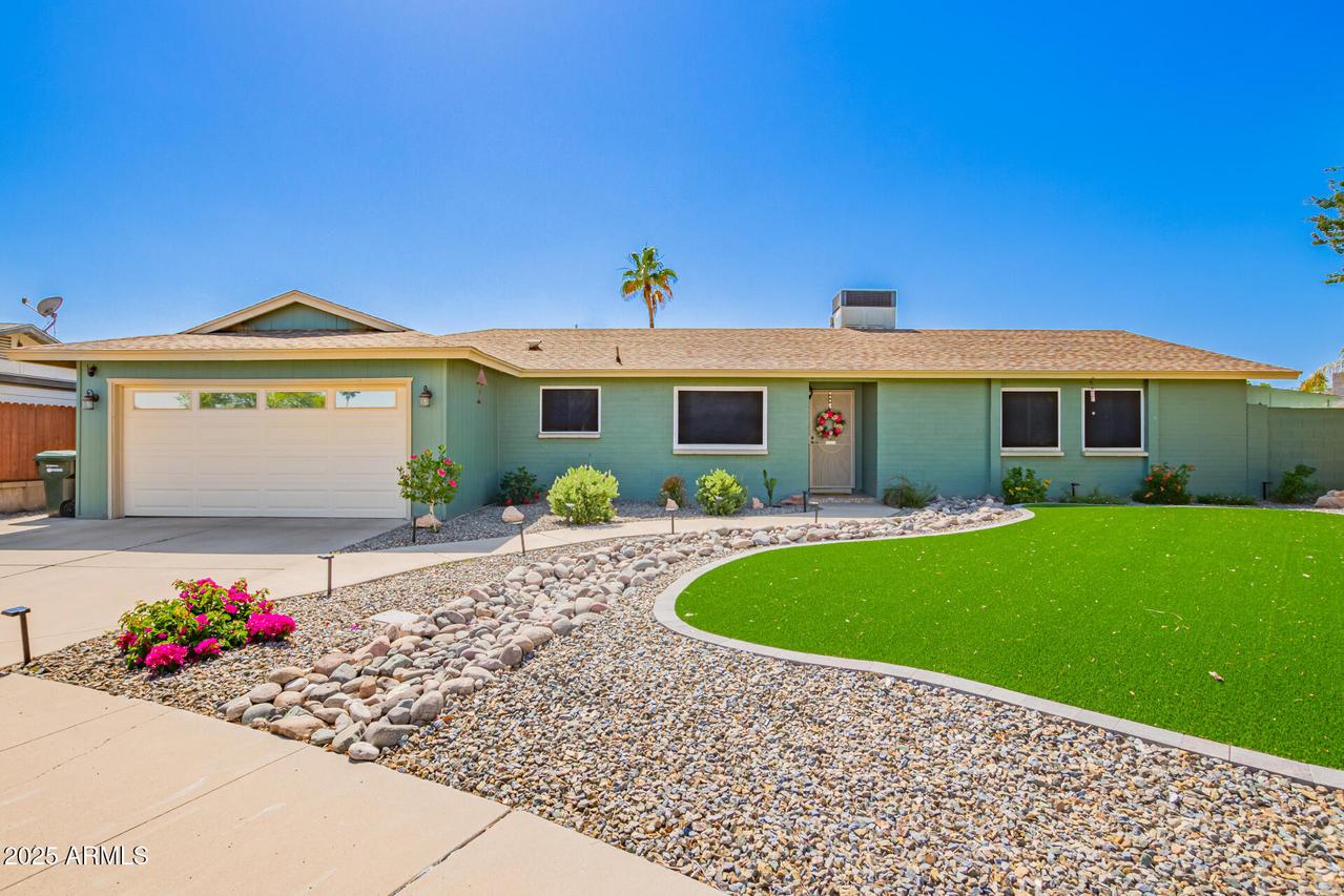 810 W Villa Maria Dr., Phoenix, AZ 85023