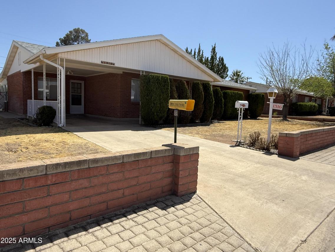 1316 E Sierra Dr., Sierra Vista, AZ 85635