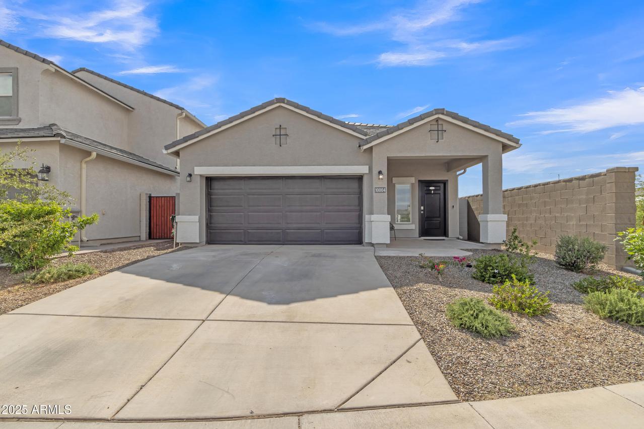 10004 S Smythe Dr., Apache Junction, AZ 85120