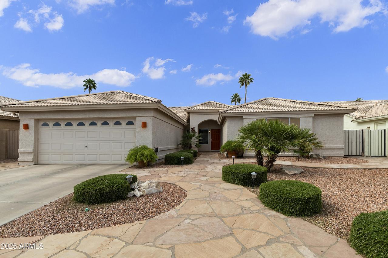 9841 E Sunridge Dr., Sun Lakes, AZ 85248