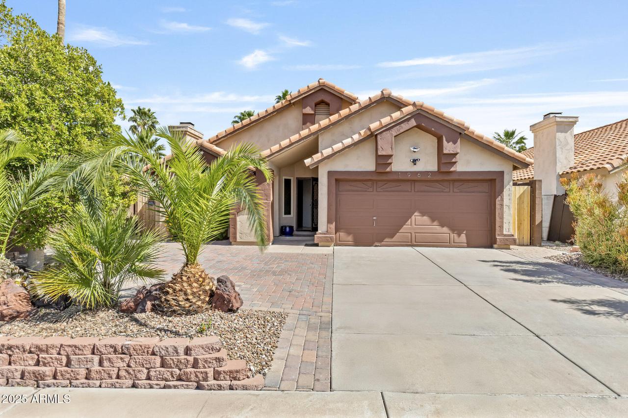 1962 E Morrow Dr., Phoenix, AZ 85024