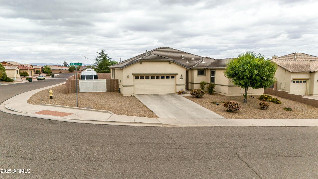 2607 Red Sky Way, Sierra Vista, AZ 85635