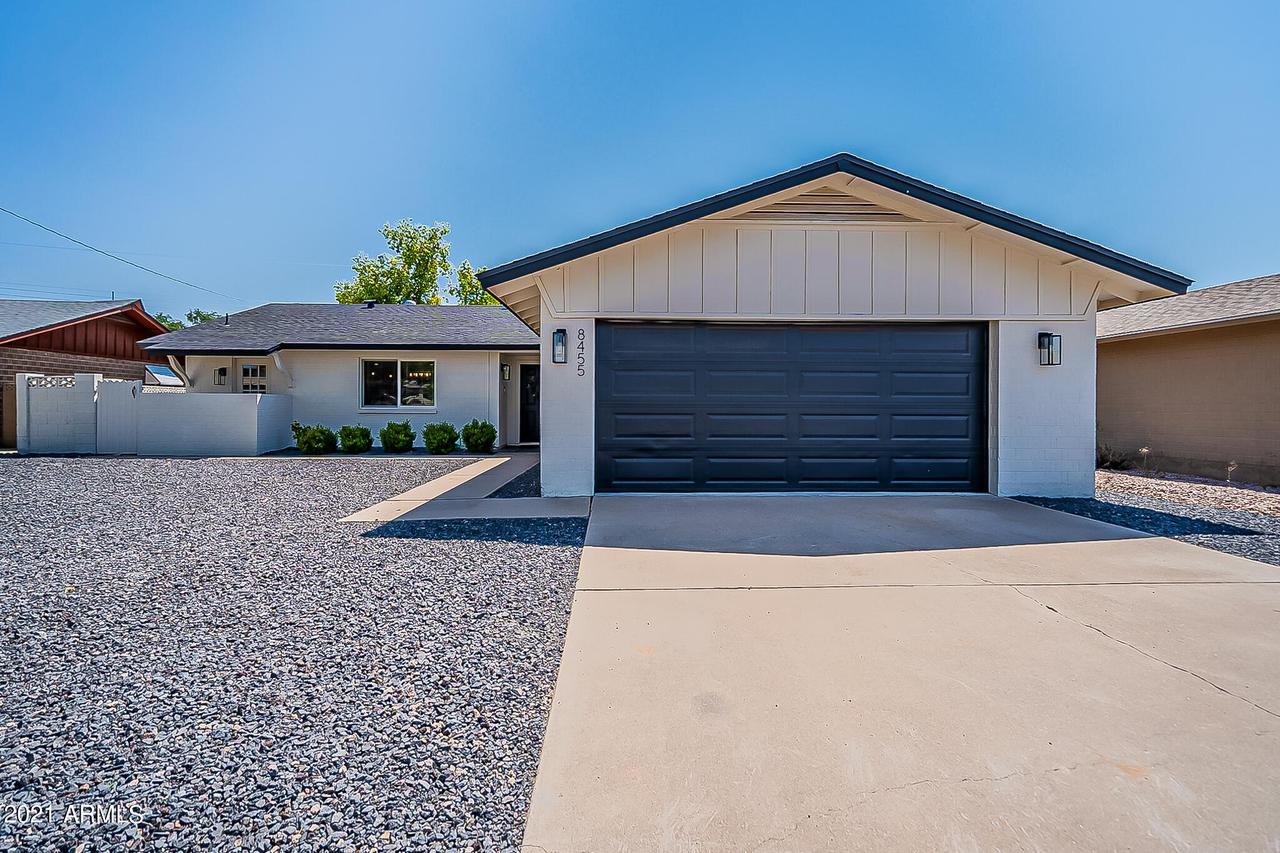 8455 E Orange Blossom Ln., Scottsdale, AZ 85250