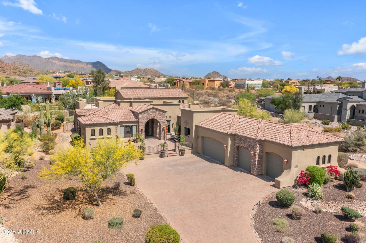 3217 N Piedra Cir., Mesa, AZ 85207