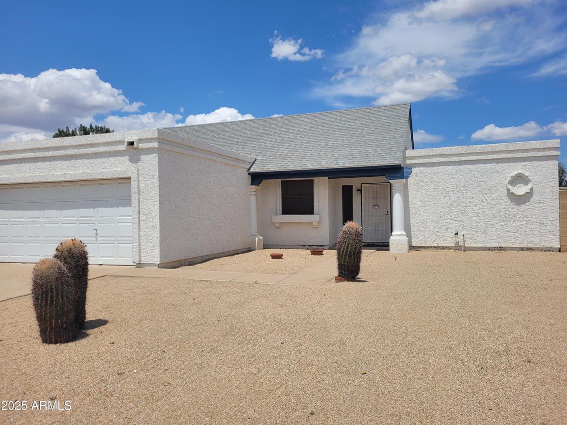 812 E Piute Ave., Phoenix, AZ 85024