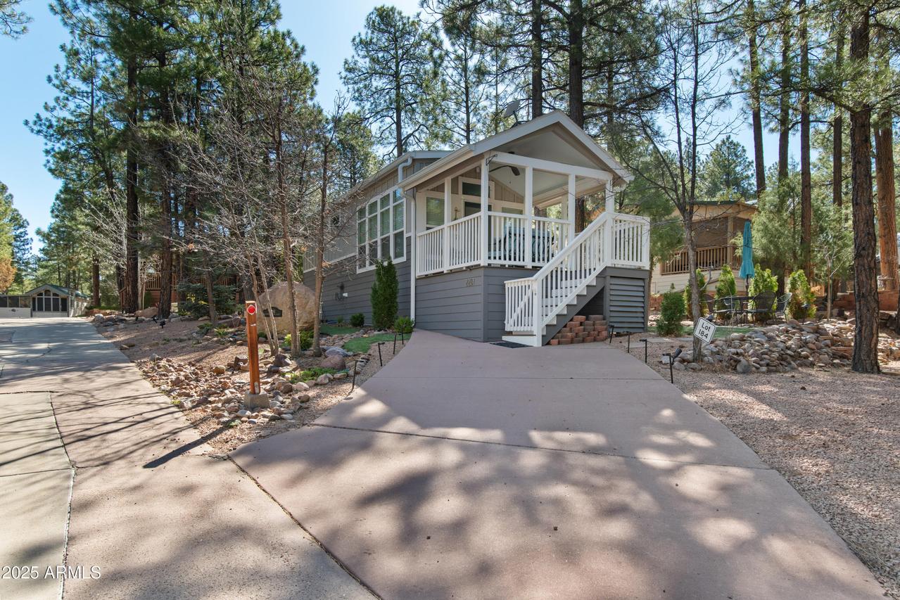 2261 Turtle Creek Rd., Show Low, AZ 85901