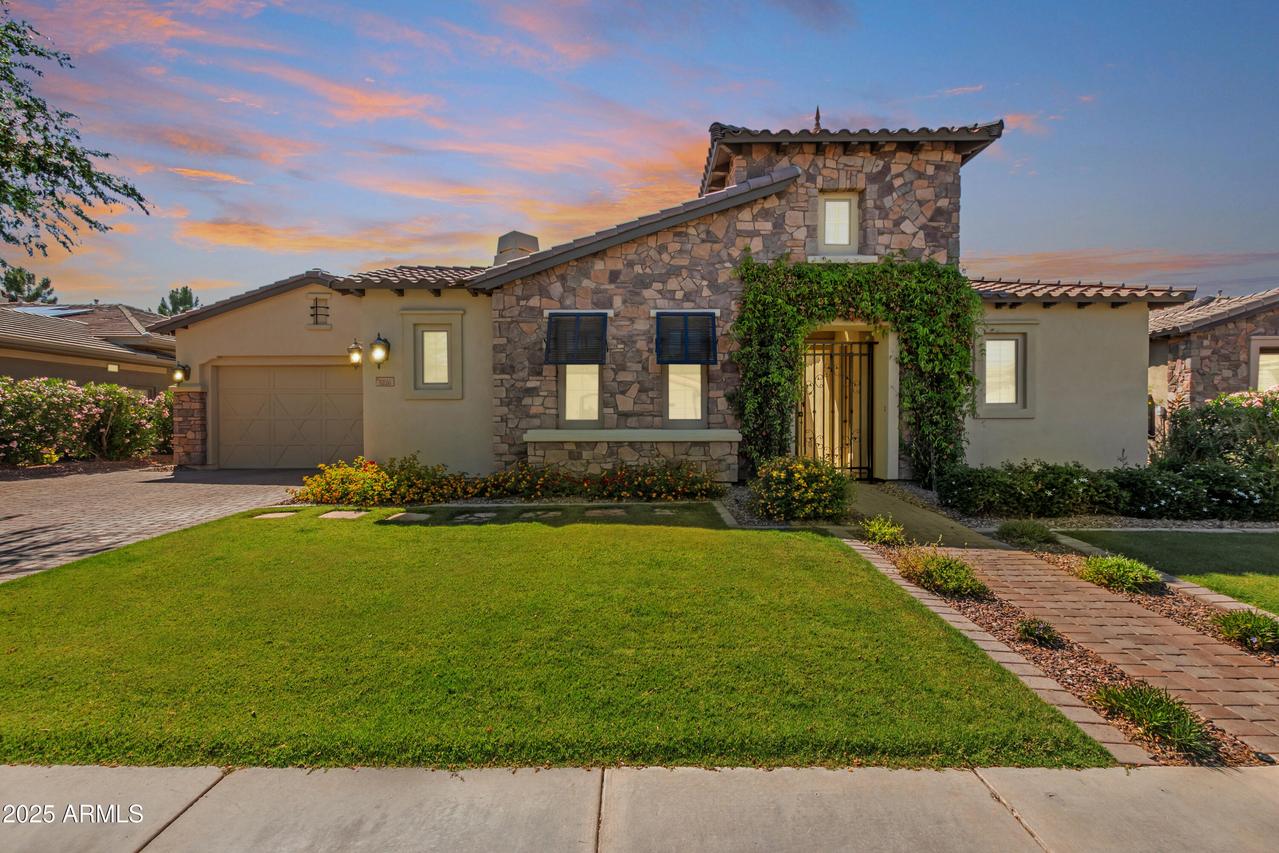 5226 S Fairchild Ln., Chandler, AZ 85249