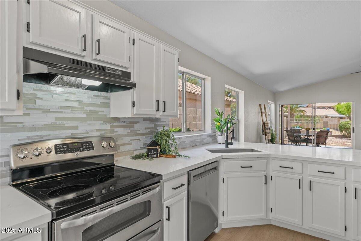 1761 E Countrywalk Ln., Chandler, AZ 85225