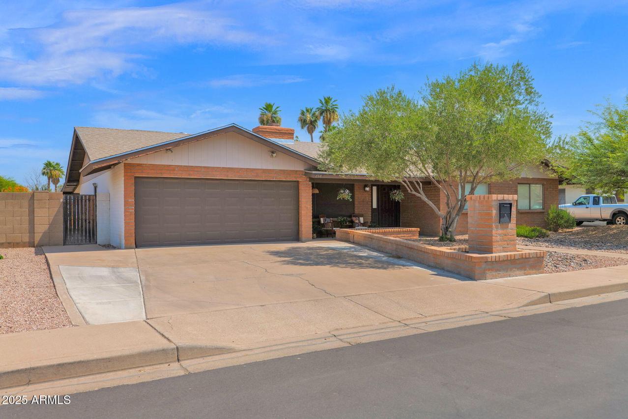 2524 E Elmwood St., Mesa, AZ 85213