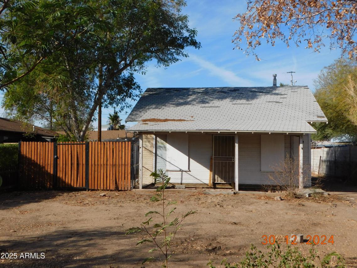 2206 N 11th St., Phoenix, AZ 85006