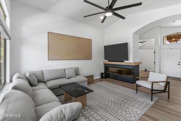 108 E Horseshoe Ave., Gilbert, AZ 85296